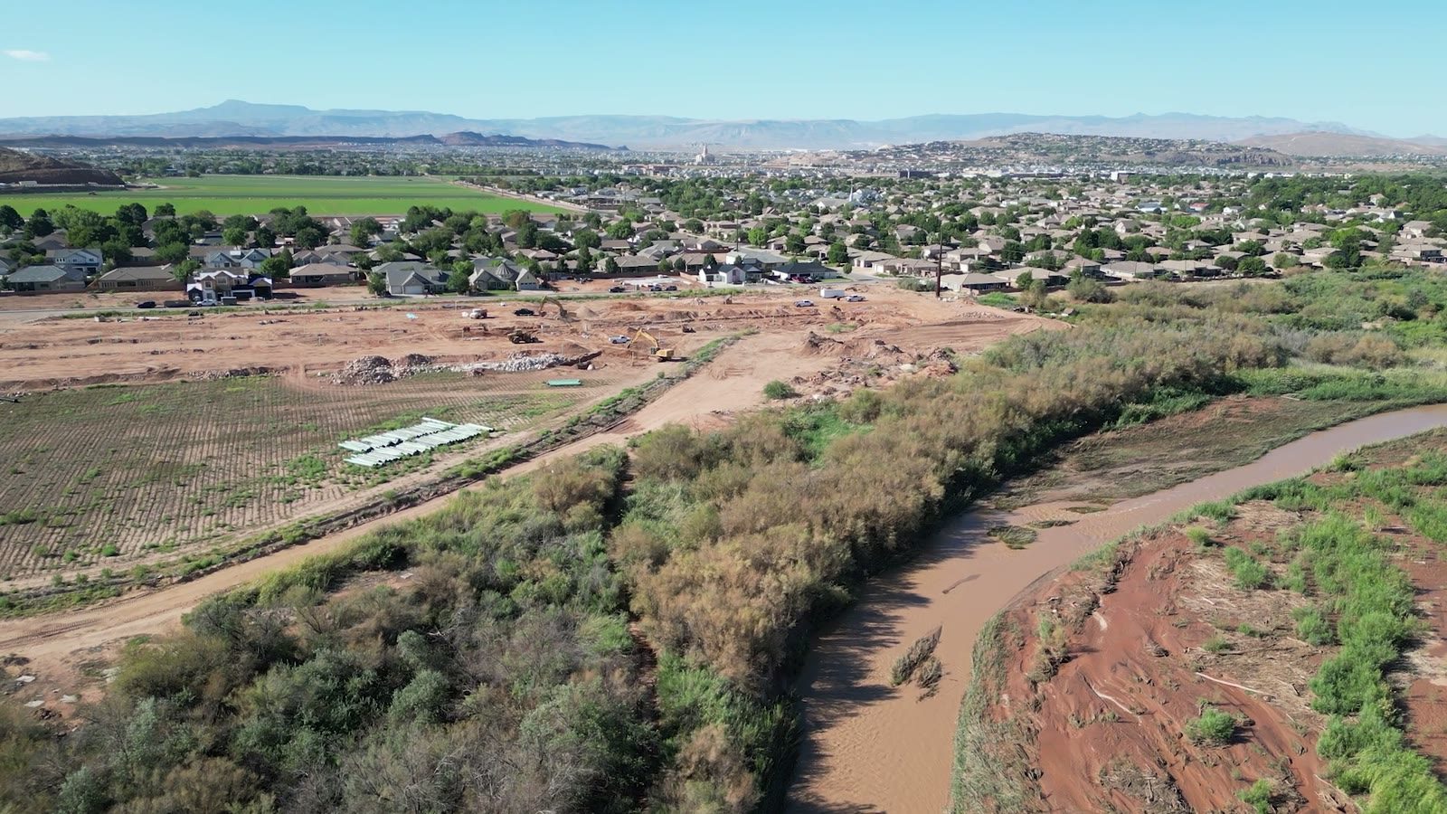 Aerial view of the Stillwater community and homesites with the mountains beyond